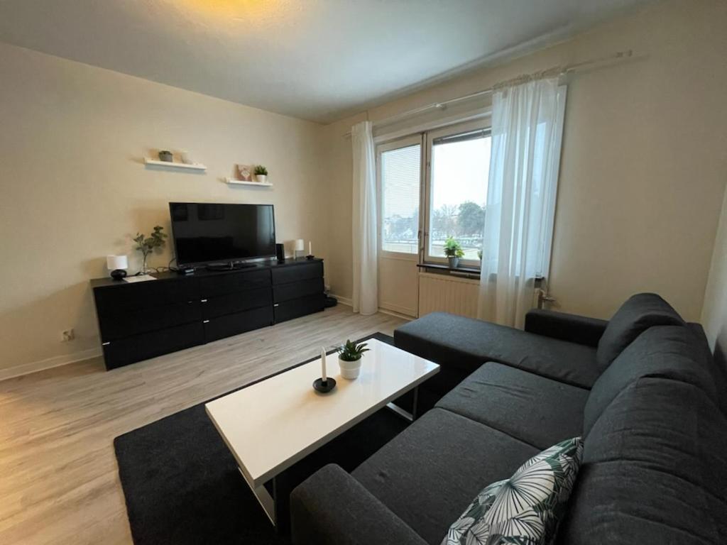 Trivsamma Lagenheter Med Fri Parkering Apartamento Estocolmo Exterior foto