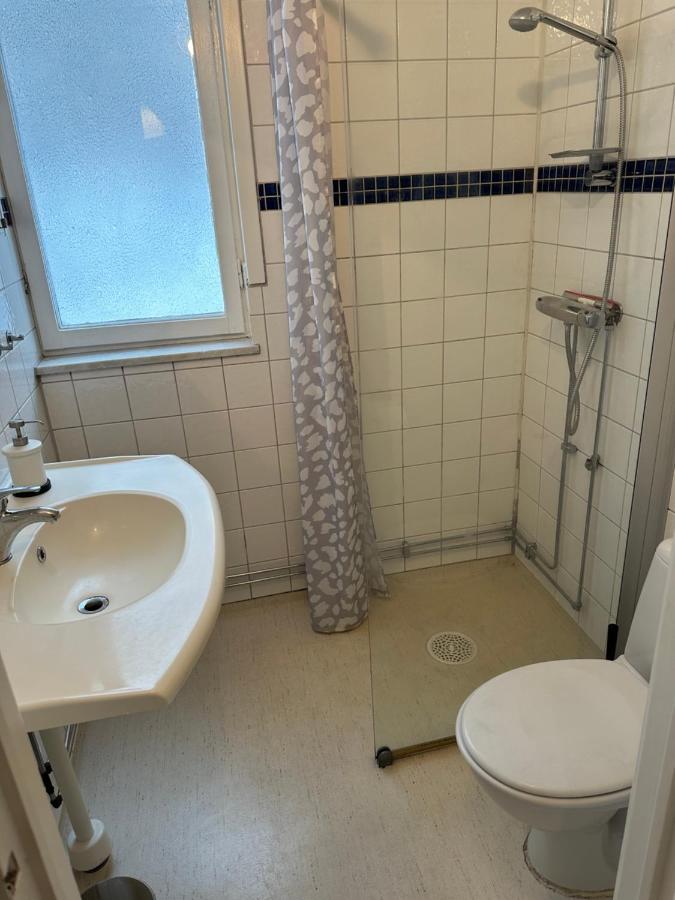 Trivsamma Lagenheter Med Fri Parkering Apartamento Estocolmo Exterior foto
